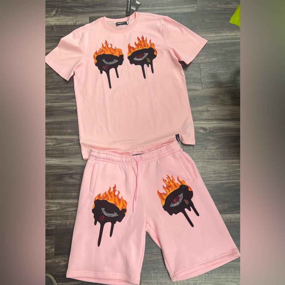 Roku Men’s fire eyes short set pink